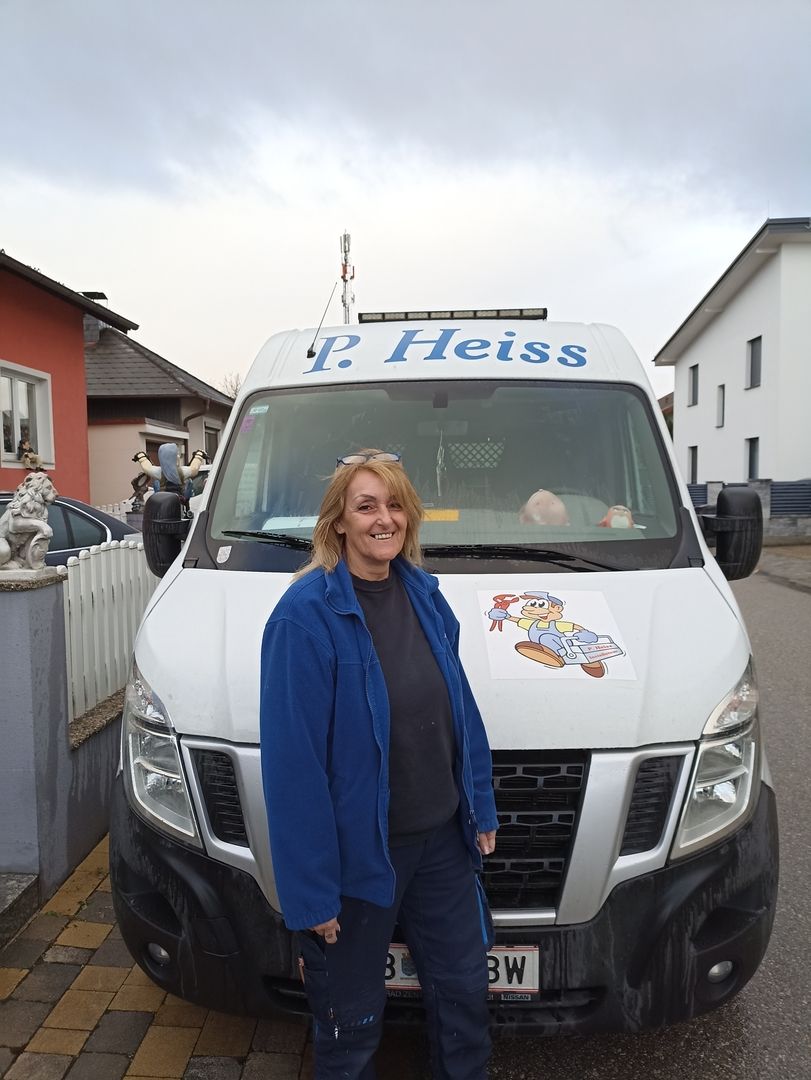 Frau Karin Heiss